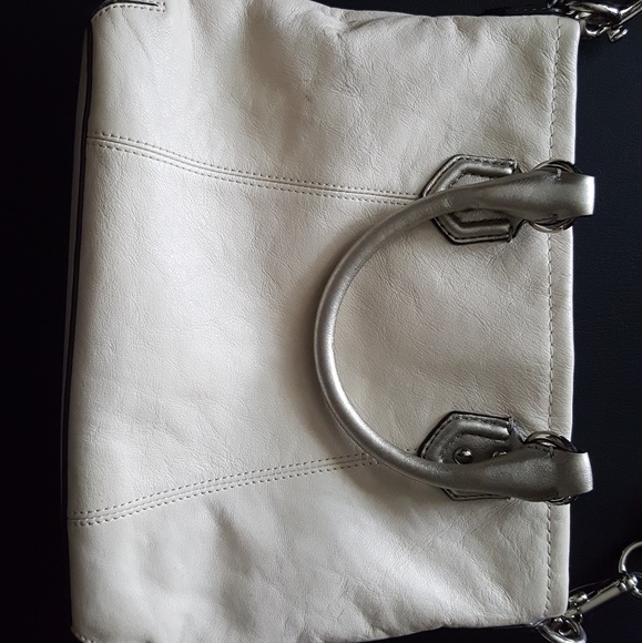 Small white and silver Coach purse! - Picture 3 of 5
